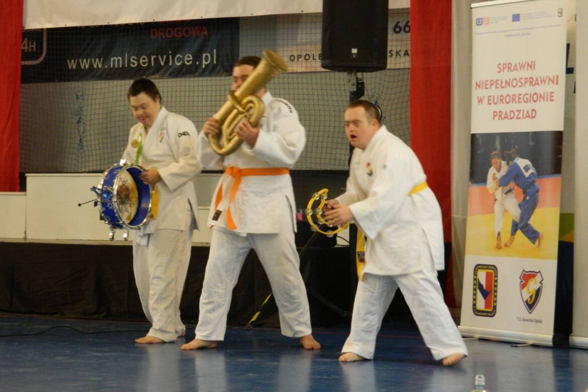 CAŁOROCZNY CYKL TRENINGOWY – JUDO